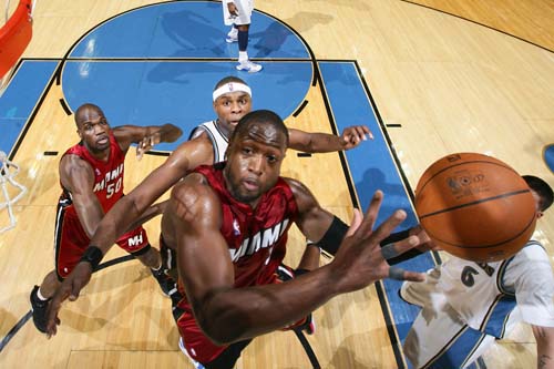 比赛中以8 比赛中以8